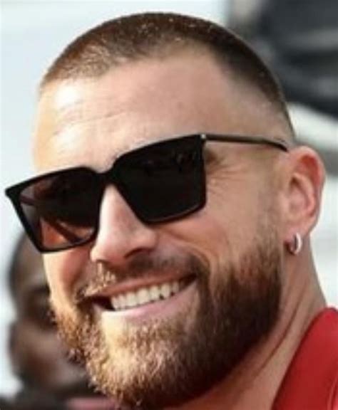 travis kelce sunglasses